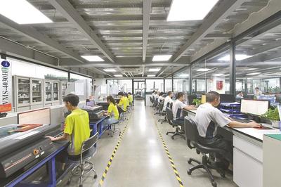 从“熄灯工厂”到“灯塔工厂” 解码模具企业的“数智”转型之路